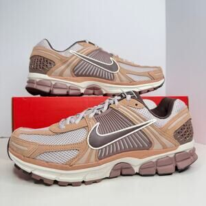 Nike Zoom Vomero 5 Dusted Clay/Earth Size 10.5 Men